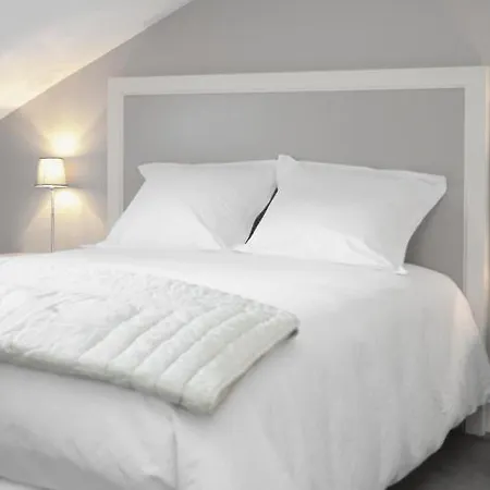 Suites De La Tour Centre Aparthotel