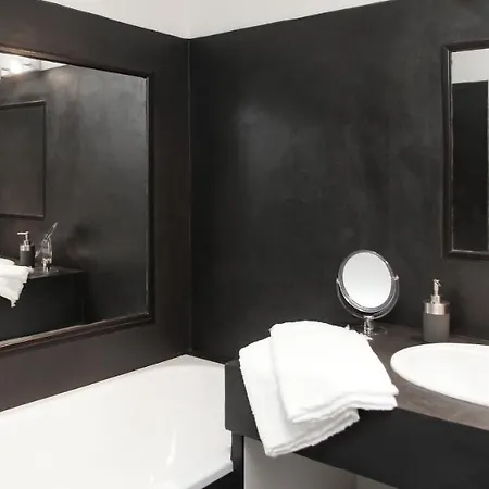Suites De La Tour Centre 3* Périgueux